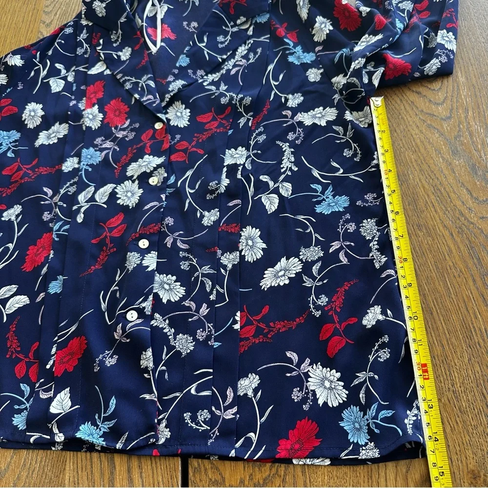 Nanette Lepore Chiffon Floral Print Pleated Top Career Blouse Women's Size M - Picture 16 of 16